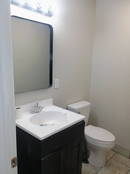 Building Photo - 2010 E Laurel St