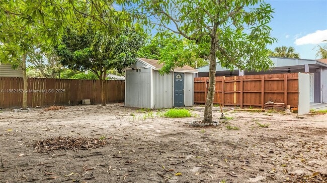 Building Photo - 1378 SW 26th Ave