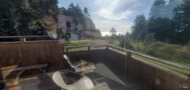 Building Photo - 154 White Fir Wood
