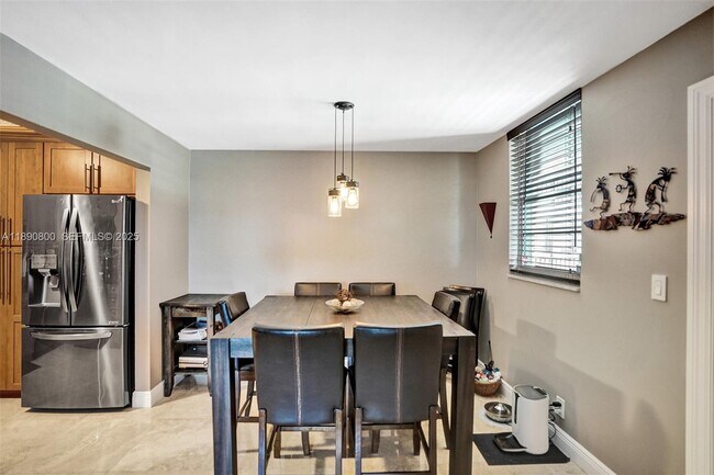 Building Photo - 1811 Jefferson St