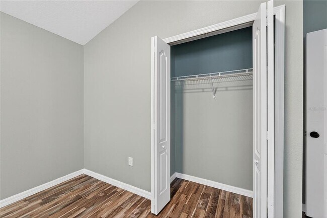 Building Photo - 431 Westchester Hills Ln