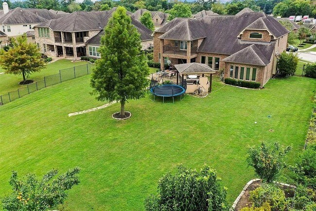Building Photo - 13714 Oak Harbor Bend