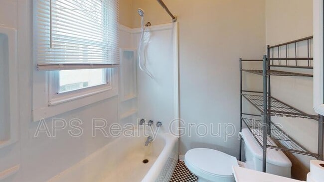 Building Photo - 669 Holly Ave NW