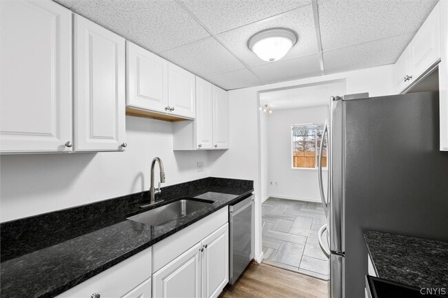 Building Photo - 3754 Helios Ct