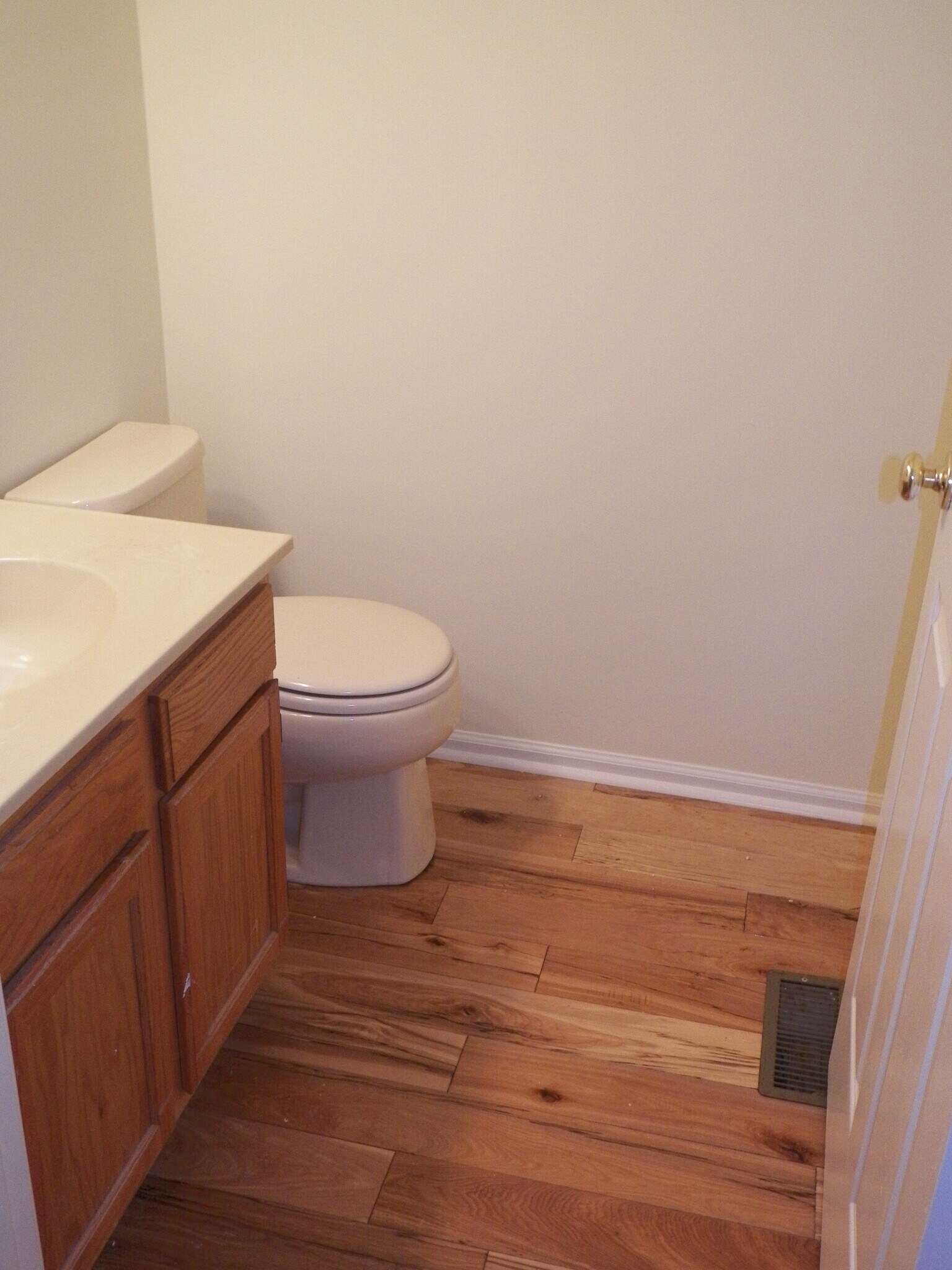 Building Photo - 5077 Rosewood Dr