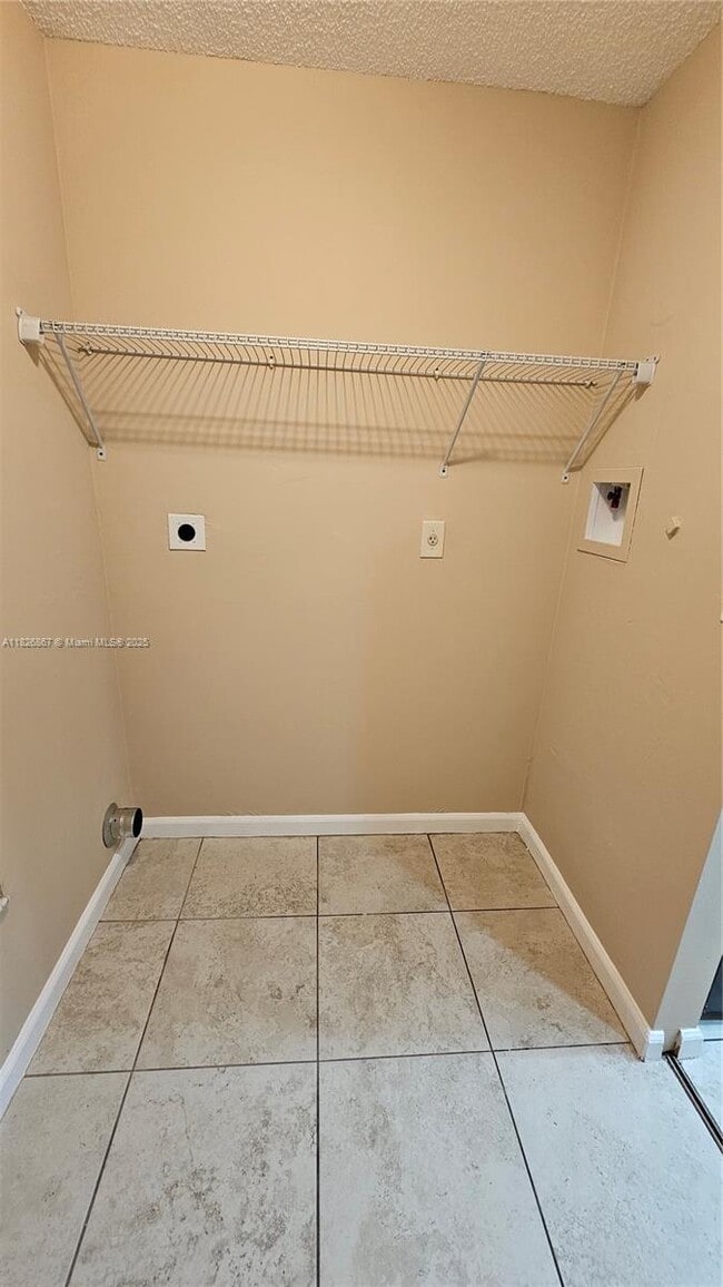 Building Photo - 8048 NW 41st Ct