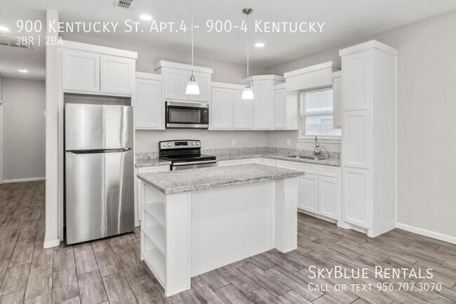 Building Photo - 900 N Kentucky St