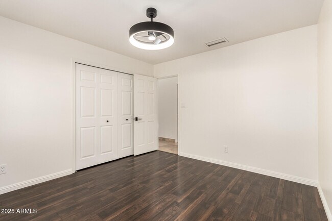 Building Photo - 9740 E Gold Dust Ave