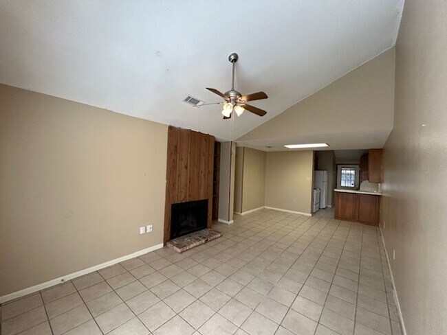 Building Photo - 12784 Brogdon Ln