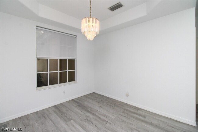 Building Photo - 3927 Aurora Ct