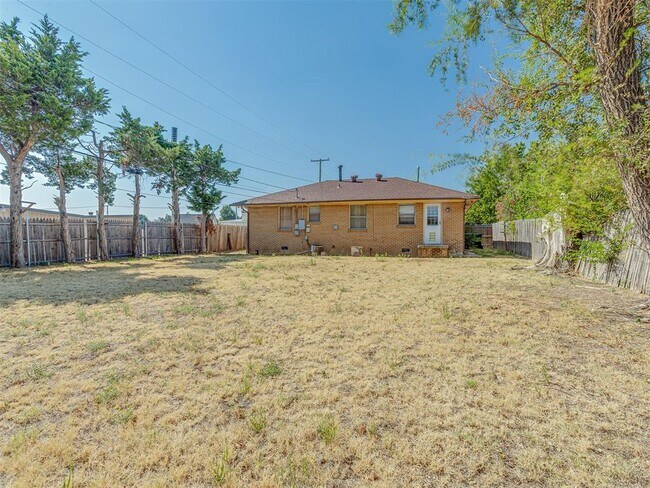 Building Photo - 3801 NW 51st St