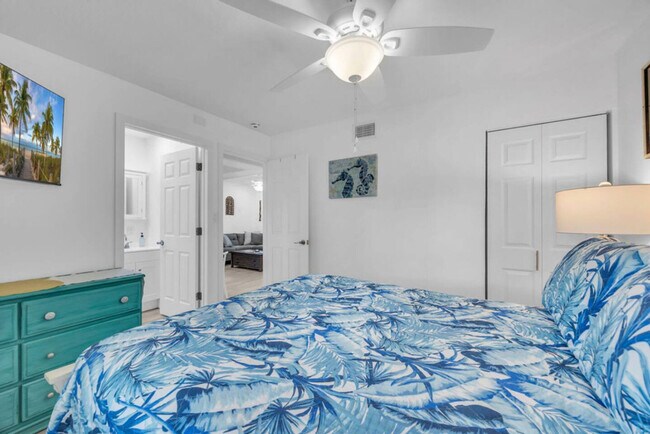 Building Photo - 2362 Pineapple Ave