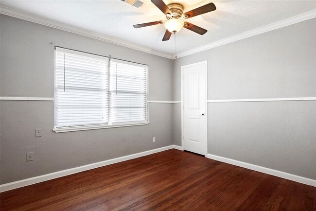 Building Photo - 2115 Linden Creek Ln