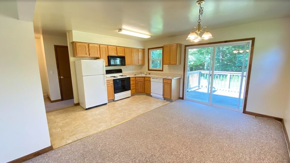 Building Photo - 604 Via Ponderosa