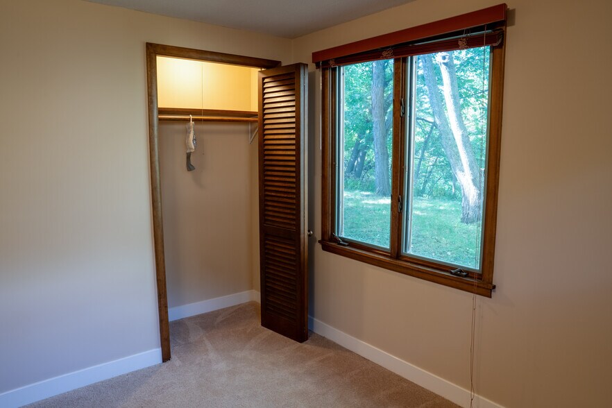 Bedroom 3 - 593 Rice Creek Ter NE