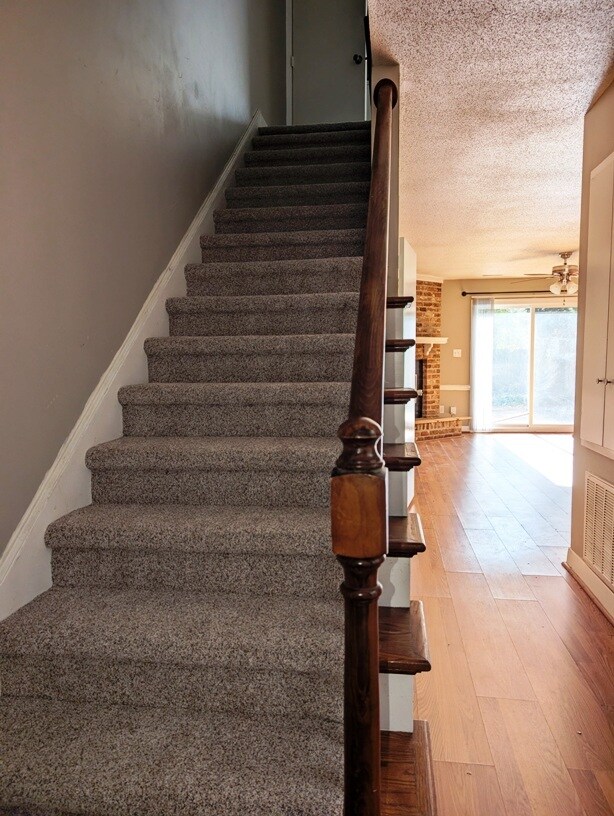 Building Photo - 3501 Christopher Dr NW