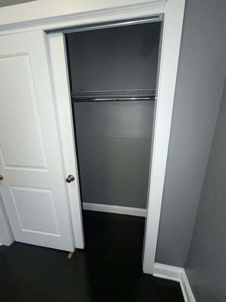 Building Photo - 1501 E Baltimore St