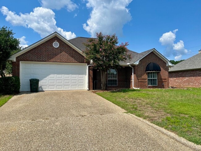 Building Photo - 3106 Silkwood Dr