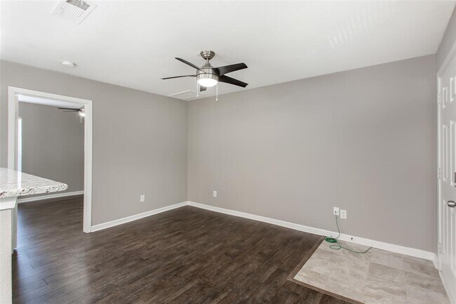 Building Photo - 4319 McKinney Ave