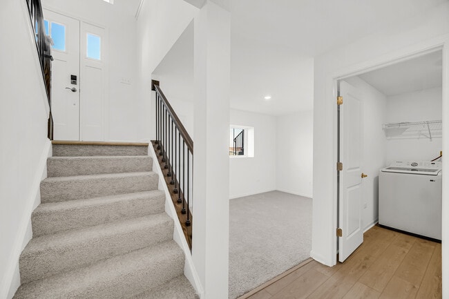 Building Photo - 25718 W Yorkshire Dr