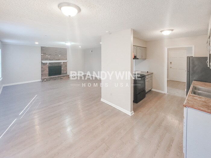 Building Photo - 4031 Friendly Way