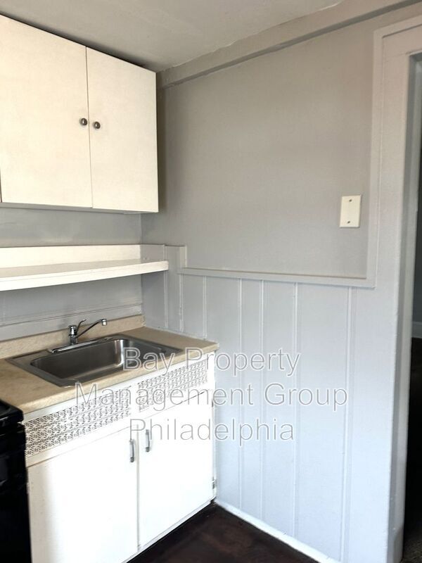 Building Photo - 229 Ridley Ave