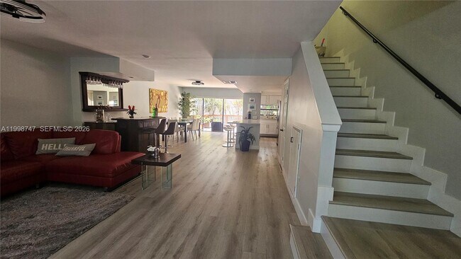 Building Photo - 16446 NE 27th Pl