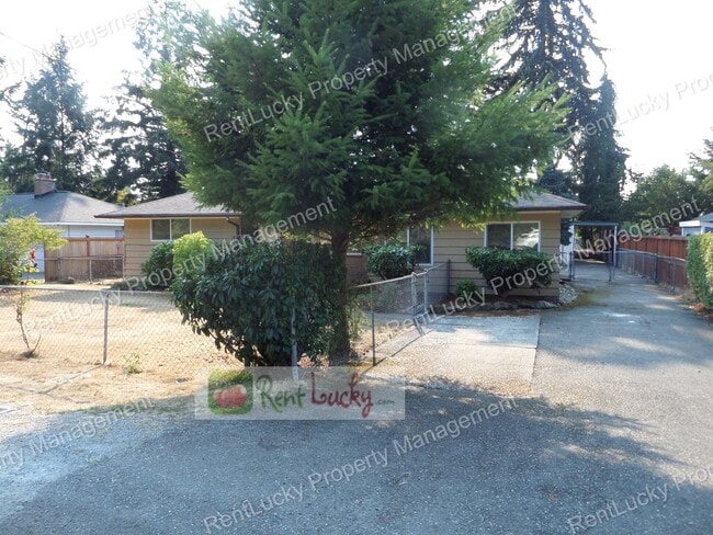 Building Photo - 19541 3rd Ave S