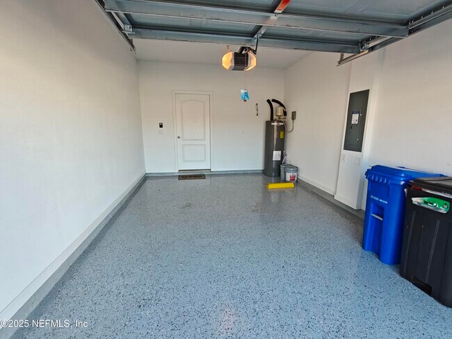 Building Photo - 114 Summer Moon Dr