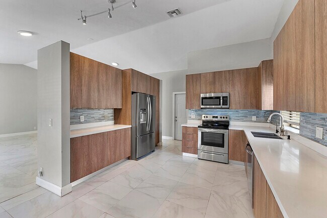 Building Photo - 11461 NW 39th St