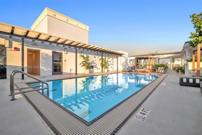 Building Photo - 4220 Laguna St