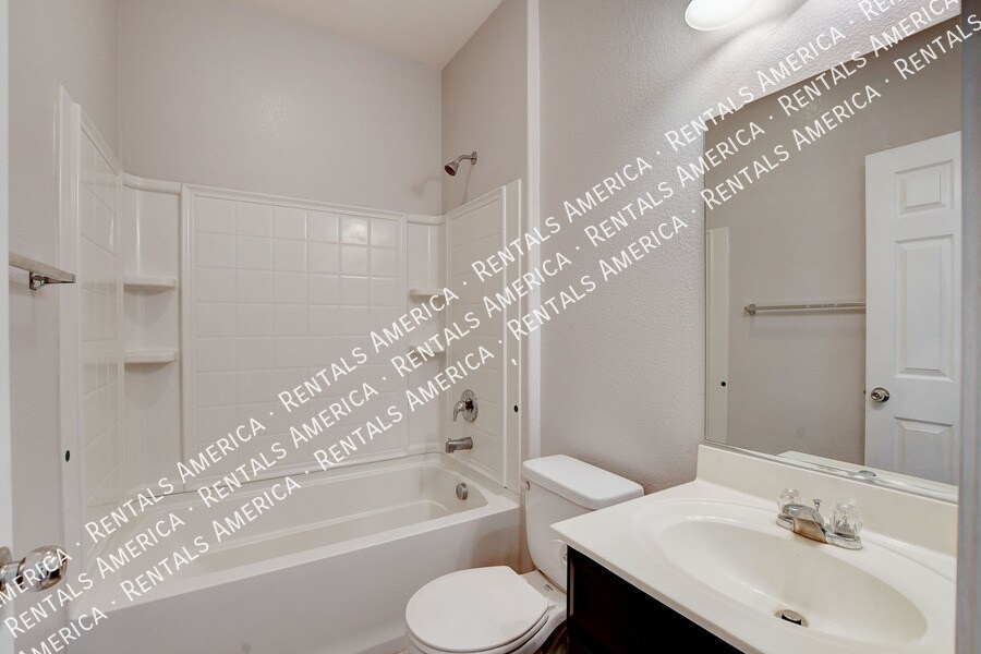 Building Photo - 8271 Southern Cross Ave