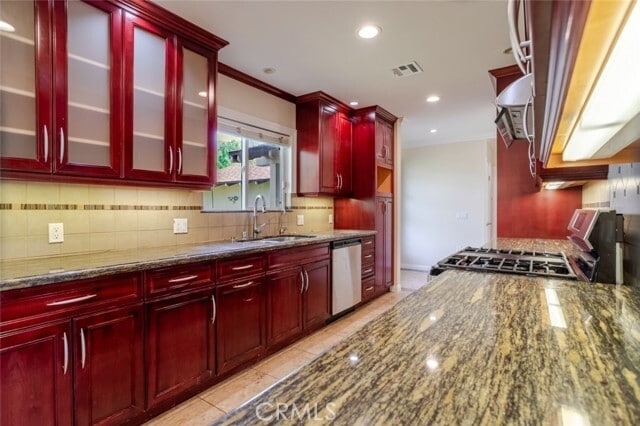 Building Photo - 6300 La Reina Dr