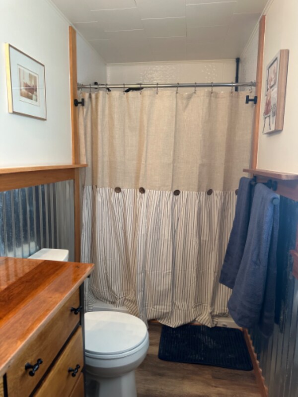 Building Photo - 2 John St