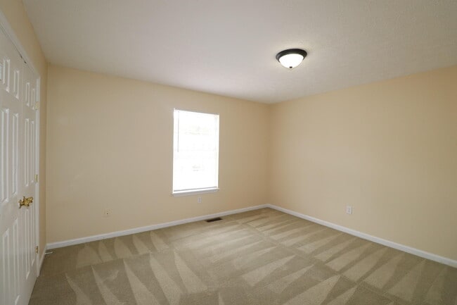 Building Photo - 109 Floyd Ct