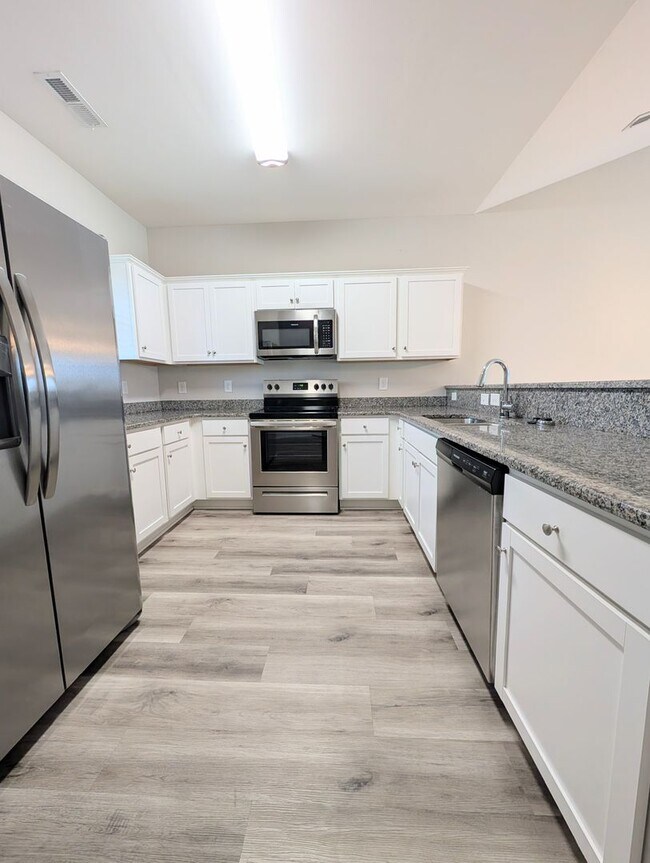 Building Photo - Kiskadee Parke - Long Term Rental, Conway SC