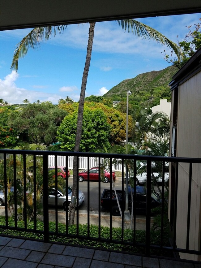 Building Photo - Diamond Head Sands 1/1/1