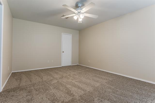 Building Photo - 404 Oxford Dr