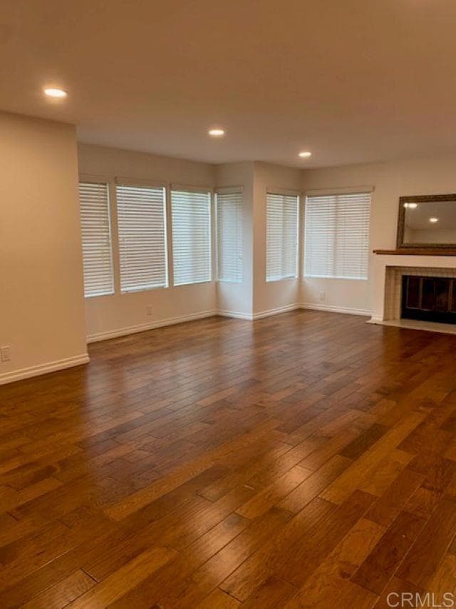 Building Photo - 546 Via De La Valle