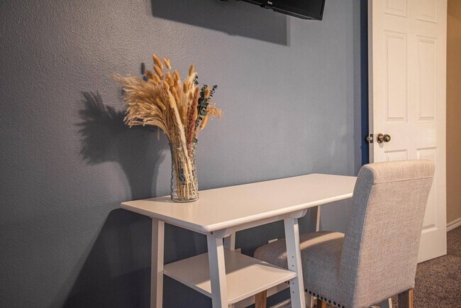 Building Photo - 7418 Lake Livingston Dr