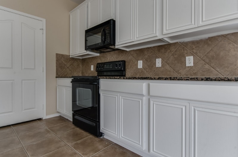 Building Photo - 249 Niagara Falls Dr