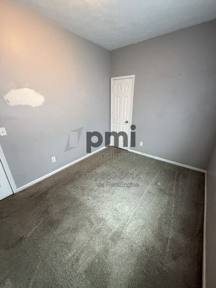 Building Photo - 112 Adler St