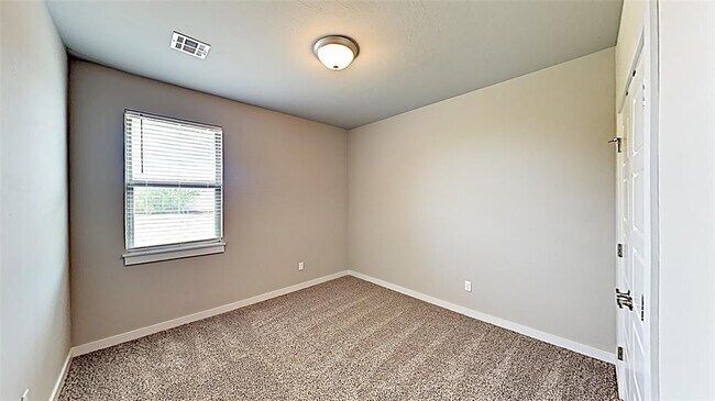 Building Photo - 405 Josephine Ct