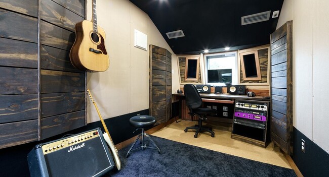 Professional-Level Music Recording Studio - 616 N Hobart Blvd