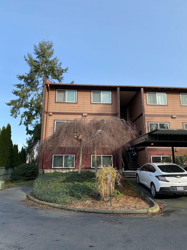 Building Photo - 17430 Ambaum Blvd S