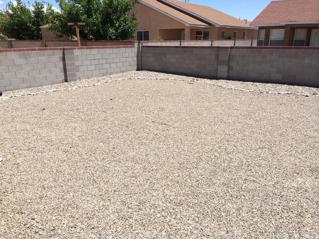 Building Photo - 12 Rosa Ave