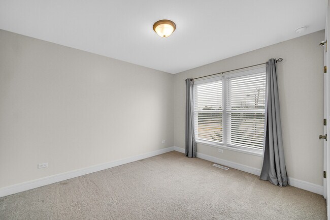 Building Photo - 2616 Chelsey St