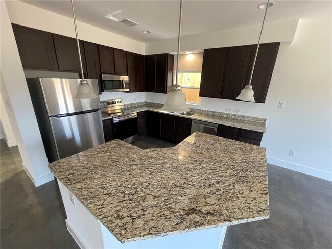 Building Photo - 232 Sapphire Dr