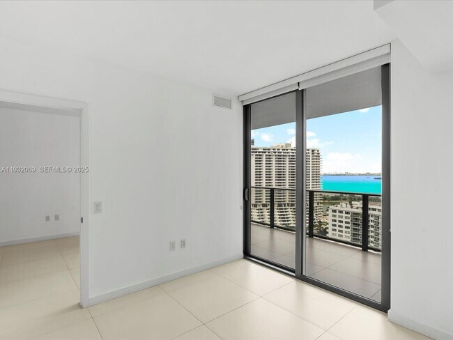 Building Photo - 501 NE 31st St