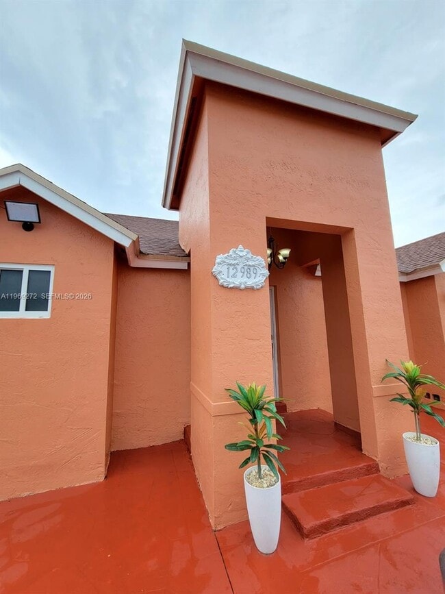 Building Photo - 12989 SW 251st Terrace